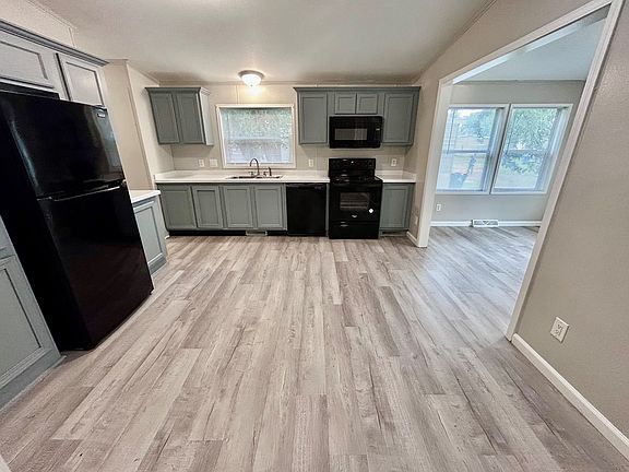 3rd image of 6543 E Hanna Ave #1a4