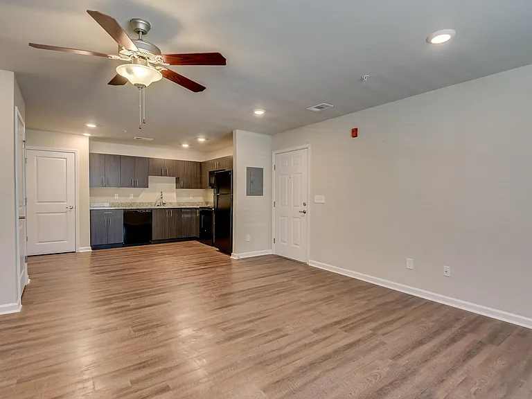 Woodberry Apartments — Photo 33