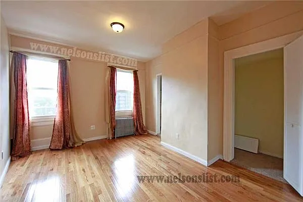 Rented by R New York | media 12