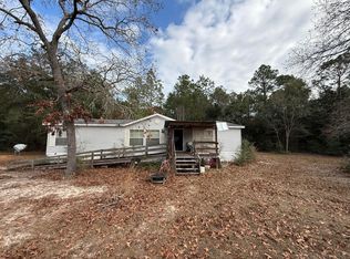 12297 Cooper Rd, Holt, FL 32564