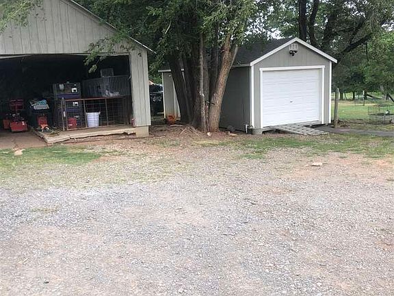 4th image of 11606 E 68th St