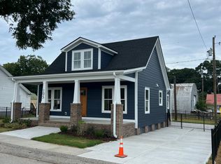 105 1st St, Fountain Inn, SC 29644