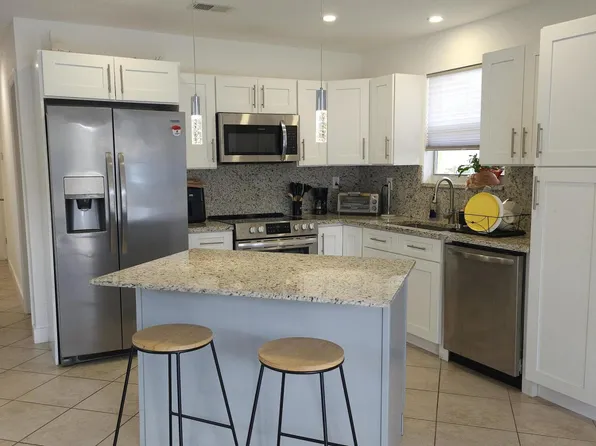 2711 NW 16 Street, Fort Lauderdale, FL 33311
