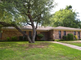 741 N Old Orchard Ln, Lewisville, TX 75077