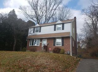 1470 Fitzwatertown Rd, Willow Grove, PA 19090