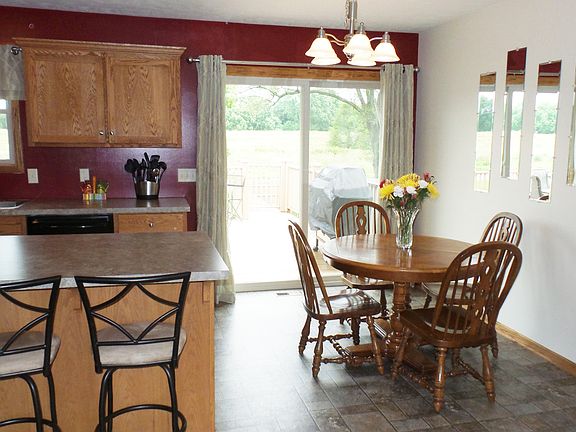 3rd image of 2523 Pavich Dr