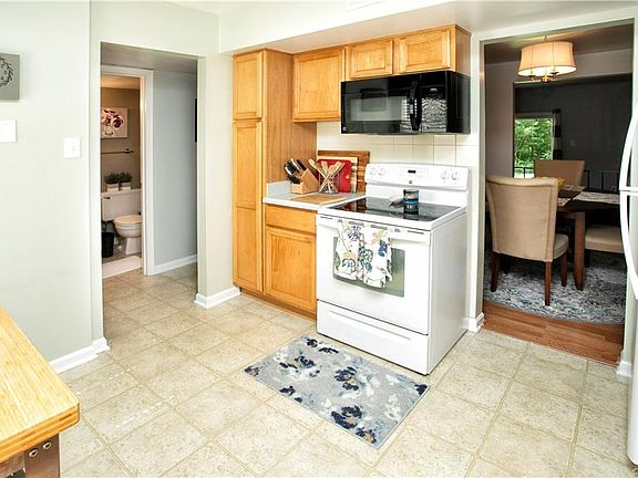 4th image of 1600 Heritage Hill Dr #1600