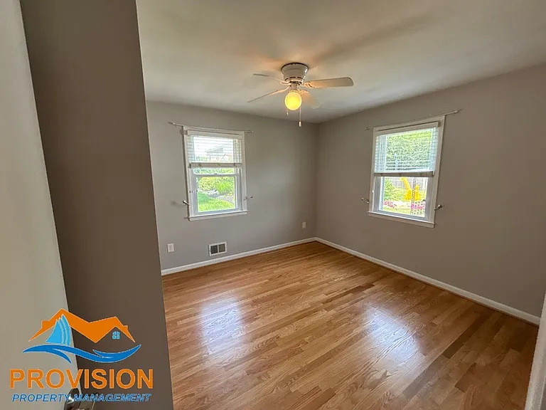 8436 Bay Dr — Photo 12