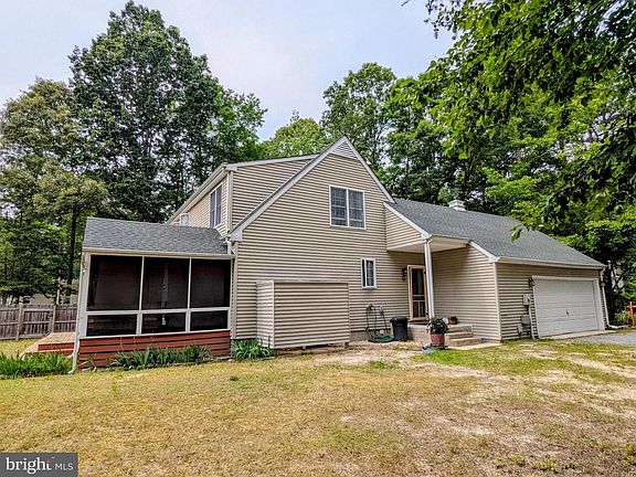 4th image of 2 Oakwood Ct