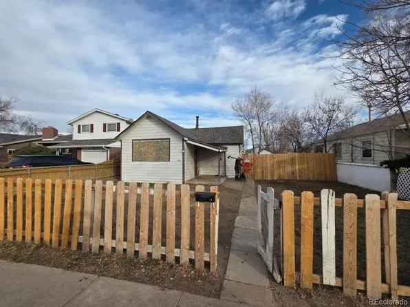 146 N 9th Avenue, Brighton, CO 80601