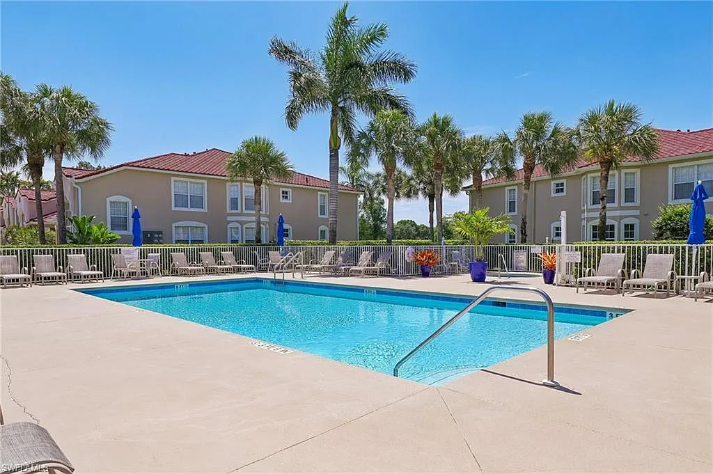 2810 Cypress Trace Cir — Photo 4