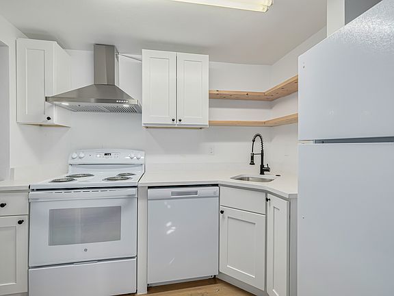 2nd image of 1824 26th Avenue Pl #2