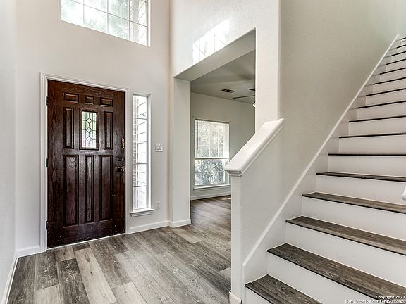 4th image of 4604 Summit Hill Dr