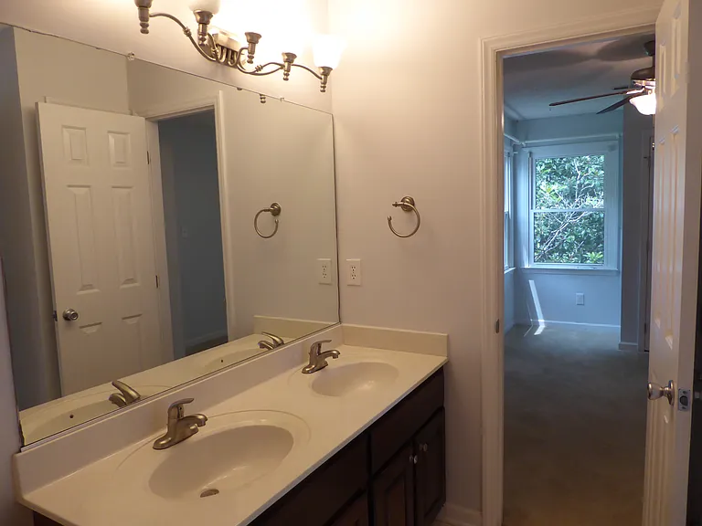 2333 Declaration Dr — Photo 23