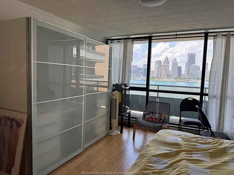 111 Riverside Dr E #1105 — Photo 14