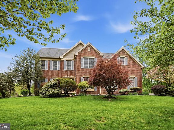 2nd image of 2806 Nighthawk Cir