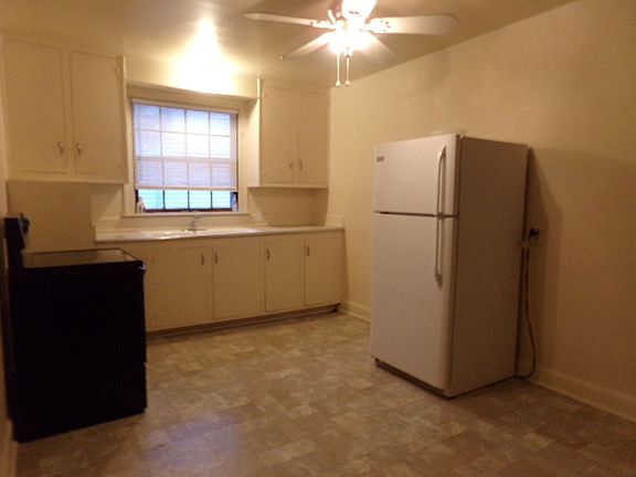 2nd image of 627 Greenwood Ave