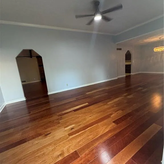 3336 Camelot Dr — Photo 1