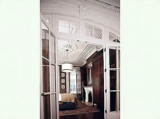 Sold by Stribling | media 5