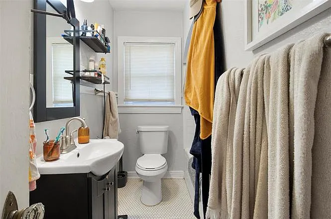 5044 Pershing St — Photo 12