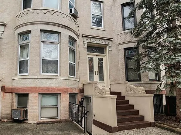 425 81st St, Brooklyn, NY 11209