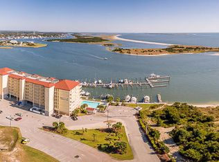 100 Olde Towne Yacht Club Dr #305, Morehead City, NC 28557