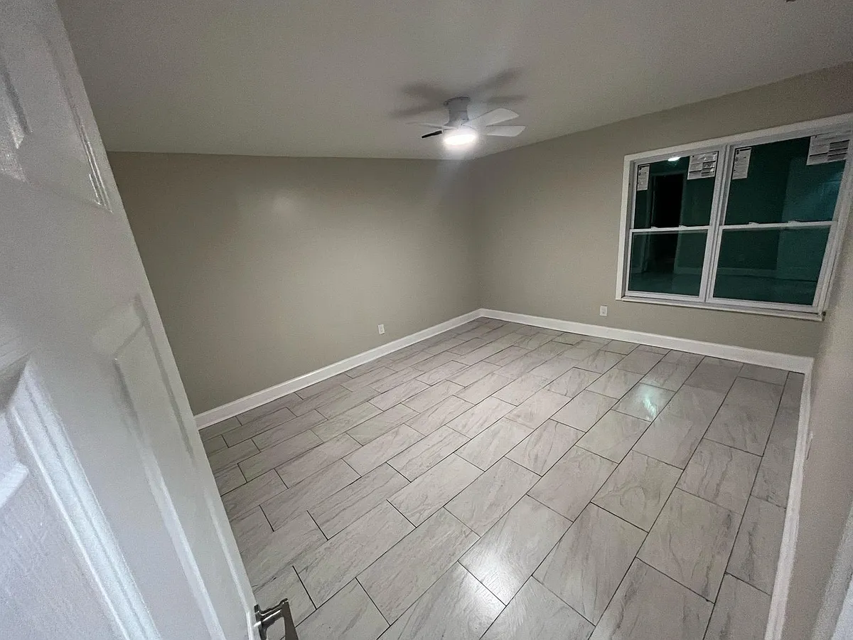 Building Photo - 3575 Oakvale Rd #801