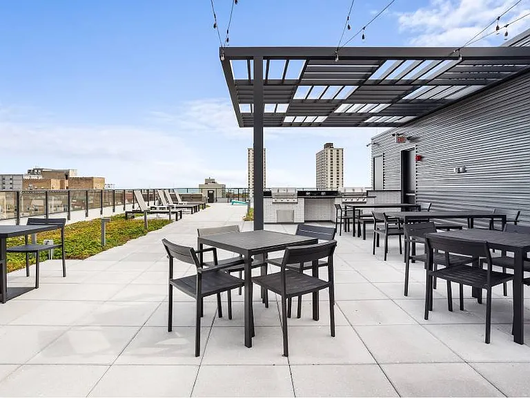 Upshore Residences — Photo 12