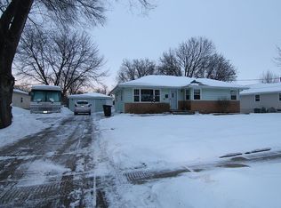 215 Thornton Ave, Des Moines, IA 50315