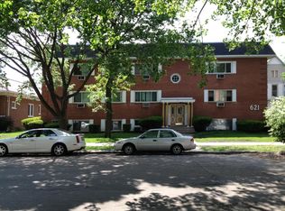 621 S Maple Ave APT 301, Oak Park, IL 60304