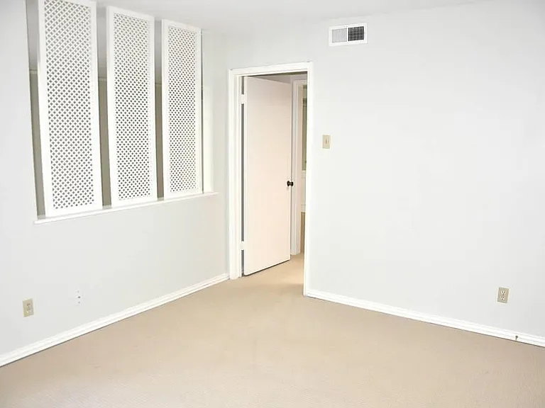 800 Post Oak Blvd #99 — Photo 10