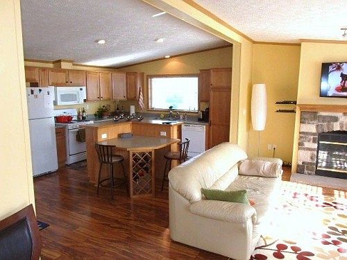3rd image of 8922 Meadowview Dr