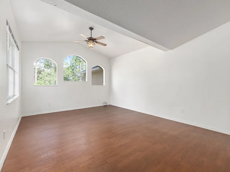 7860 SW 204th Ave — Photo 13