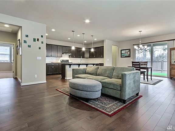 5th image of 8894 8894 Wildrye Ln SE