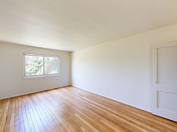 4th image of 3711 19th Ave #Cm064