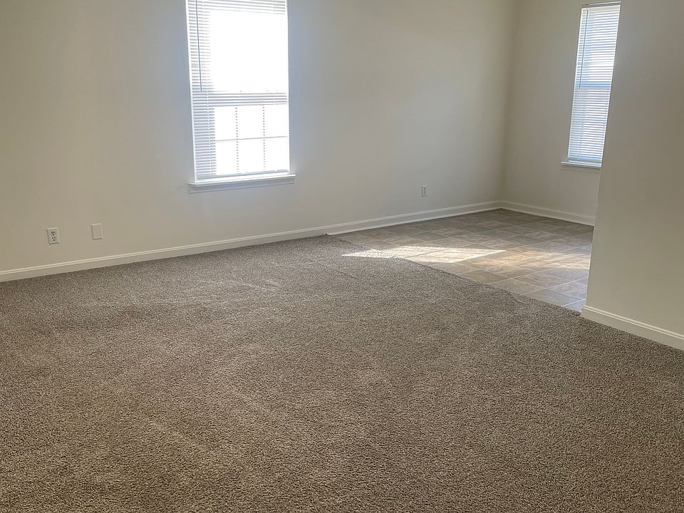 1st image of 256 Fulkerson Dr #C