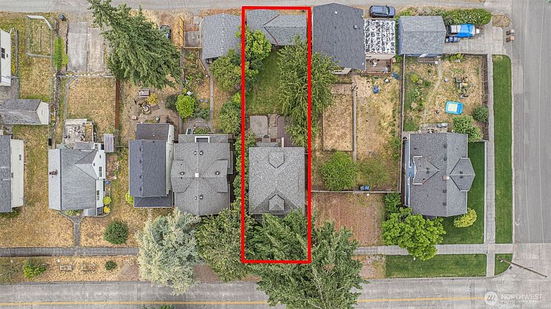 2nd image of 409 S 34th Street