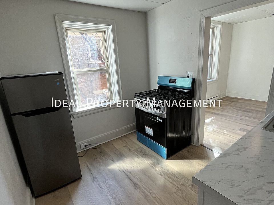1st image of 633 Forest Ave APT 101