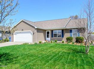 3821 Grandessa Dr, Kalamazoo, MI 49048