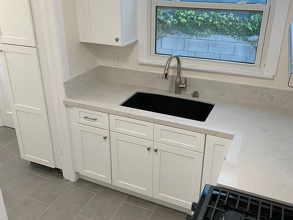5th image of 526 Grand Blvd #524