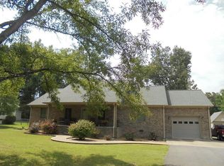 314 Clifty Village Ln, Paris, TN 38242