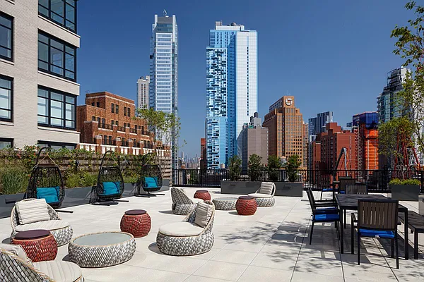 Rented by NY Living Solutions | media 21