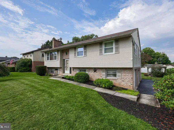 762 Eastside Dr, Landisville, PA 17538