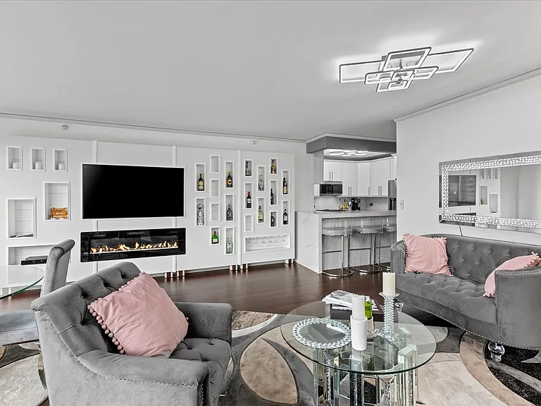 420 E Waterside Dr #1912 — Photo 6
