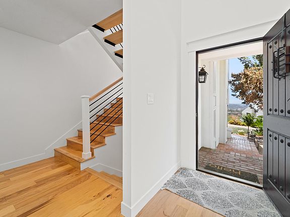 Front entry/foyer.
