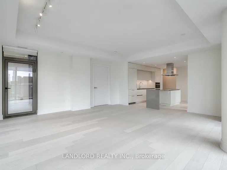 6 Jackes Ave #304 — Photo 5