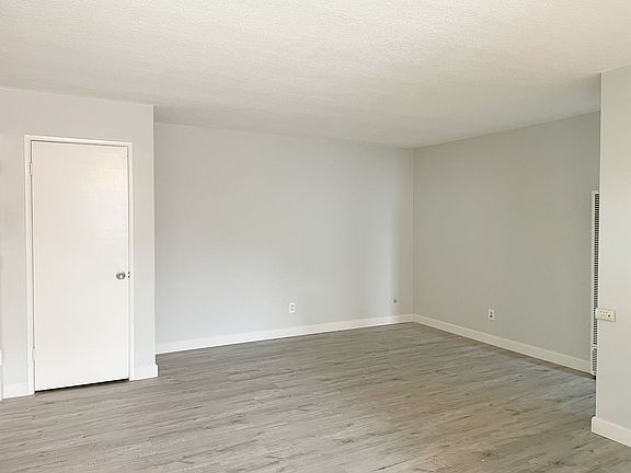 5th image of 15828 S Denker Ave #4