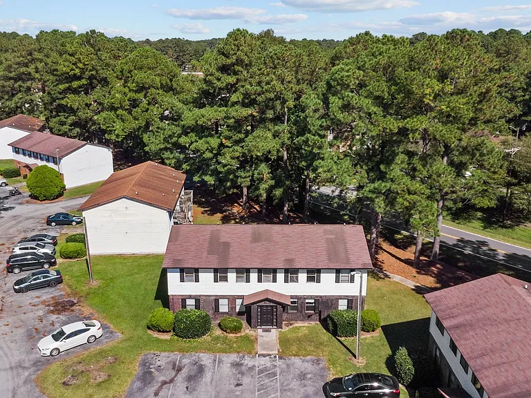 102 Ravenwood Dr #D — Photo 8