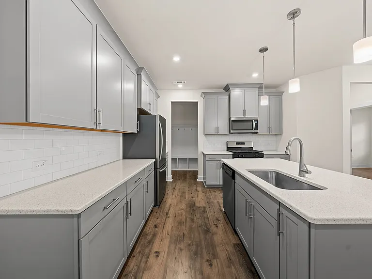 463 Autumn Rain St — Photo 5