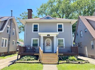 812 W Meadows Pl, Peoria, IL